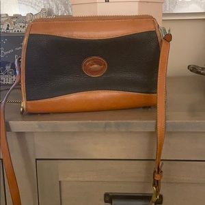 VINTAGE Dooney & Bourke Crossbody Bag
